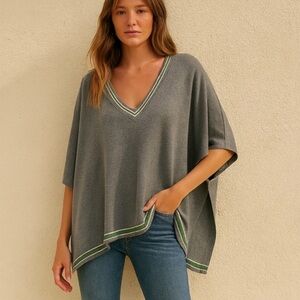 House of Harlow 1960 Oversized Grey Sweater V Neck Poncho